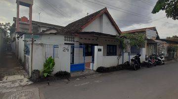 Gambar 2 Rumah sederhana tengah kota jogja cocok untuk hunian akses jalan mobil simpangan