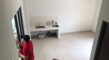 Gambar 5 Dijual Rumah Rapih 2 Lantai di Cluster Burgundy, Summarecon Bekasi