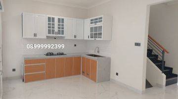 Gambar 4 Rumah Sewa Semi Furnished Yang Baru Renov 