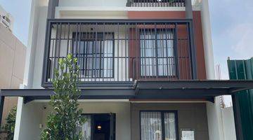 Gambar 2 Dekat Gate, Clubhouse Leonora Under 3M Lokasi Gading Serpong 