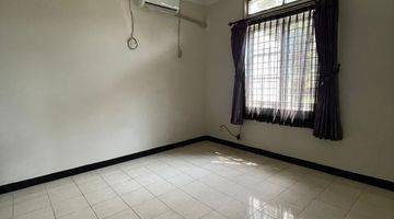 Gambar 4 Dijual Rumah Murah, terawat nyaman Siap huni, lokasi kota baru parahyangan, tatar jingganagara, SHM Bagus posisi hoek, Hadap Barat dan Utara