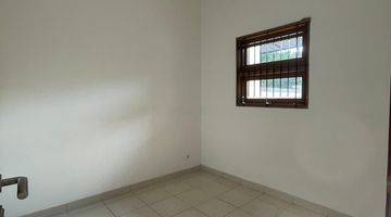 Gambar 3 Dijual Rumah murah dan terawat, aman dan nyaman, lokasi taman kopo indah 3,blok E , Bandung SHM Bagus hadap Barat