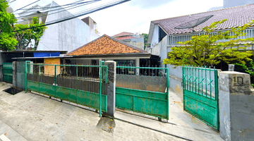 Gambar 1 Rumah Tua Gunung Sahari. 14x30. Jalan 3 Mobil