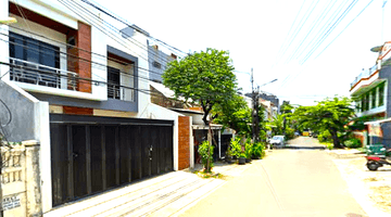 Gambar 3 Rumah Baru Tanjung Duren. 8x18. Jalan Lebar 3 Mobil. Siap Huni