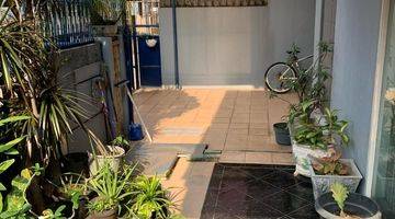 Gambar 4 Jual Rumah 2 lt hook, di Jalan Sunter Karya, nyaman