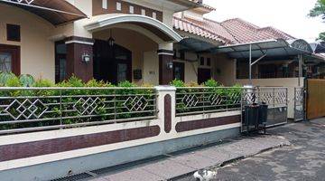 Gambar 1 Rumah Bagus 2 Lantai di Dalam Cluster. Jual Cepar Harga Nego