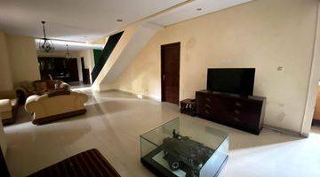 Gambar 5 Rumah Bagus 2 Lt di Jl..martilang Bintaro Sektor 9. Harga di Bawah Njop