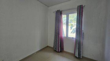 Gambar 5 Rumah Cluster 2 Lt di Bintaro Jaya Sektor 9. Discavery Aluvia. Harga Nego 