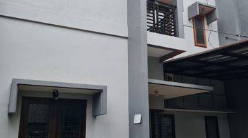 Gambar 2 Rumah 2 Lt Dalam Cluster di Lenteng Agung, Rumah Siap Huni Harga Menarik