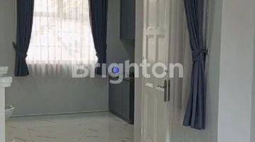 Gambar 3 TOWN HOUSE 2 LT FULL FURNISHED SIAP HUNI