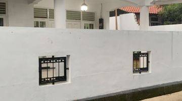 Gambar 4  Rumah Semi Furnished Bagus SHM - Sertifikat Hak Milik di Jatiwaringin