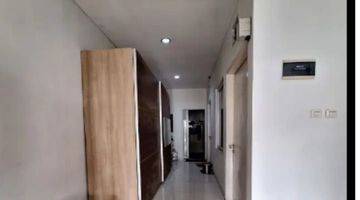 Gambar 2 Rumah Sunter 4,5*15m2,barat,3lantai 5kt Dan 4km Bagus Shm