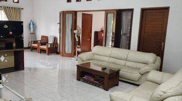 Gambar 2 Jual Cepat Rumah 2.5 Lantai Di Duren Sawit, Posisi Rumah Hook