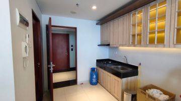 Gambar 1 Di jual cepat apartment Roseville depan teras kota