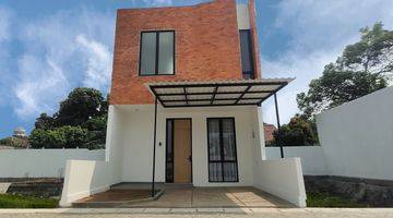 Gambar 1 Rumah 2 lantai minimalis modern akses strategis 