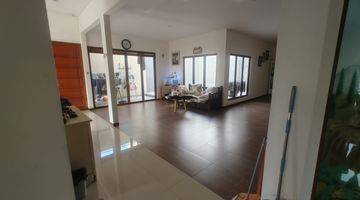 Gambar 4 Dijual Rumah Hook di Versailles BSD City