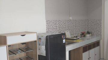 Gambar 3 Disewakan Apartemen Puncak Dharmahusada Tower A Lantai 28, Surabaya Timur, Furnished