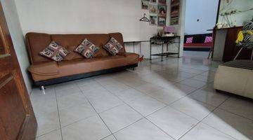 Gambar 3 Rumah 2 Lantai SHM furnished Di Meruya dekat Puri