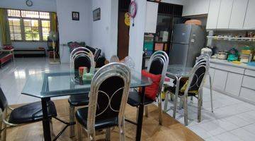 Gambar 5 Rumah 2 Lantai SHM furnished Di Meruya dekat Puri