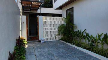 Gambar 4 Dijual Villa Modern Banjar Kuwum Kerobokan Bali