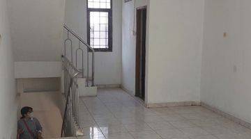 Gambar 1 Dijual atau Disewa Ruko di Jl. Kebon jeruk SHM Bagus