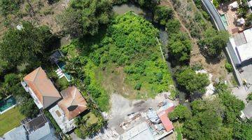 Gambar 3 1.500 M2 Land In Berawa Freehold 