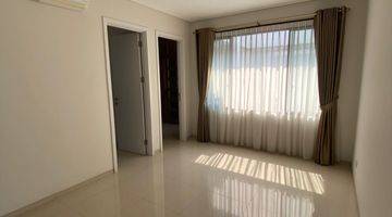 Gambar 3 Rumah 2 Lantai Bagus Semi Furnished SHM di Bintaro Sektor 7