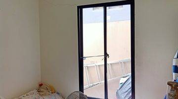 Gambar 5 Rumah Bagus Semi Furnished di Serpong Tangerang Selatan