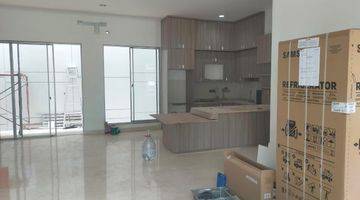 Gambar 2 Dijual Rumah Full Furnished + Interior, Ukuran 10x15 M2 Di Golf Island, Pik