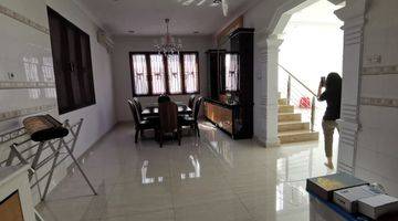 Gambar 5 Dijual Rumah Bagus Ukuran 19x20 m2 di Kompleks THI, Jakarta Barat 