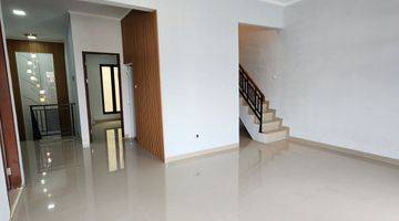 Gambar 5 Dijual Cepat Rumah Full Renovasi Di Kelapa Gading