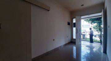 Gambar 3 Rumah 2 Lantai Bagus Unfurnished di Cluster Faraday Gading Serpong, Tangerang