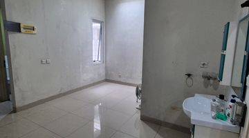 Gambar 2 Rumah 2 Lantai Bagus Semi Furnished SHM di Cluster Ruby Summarecon Gading Serpong, Tangerang