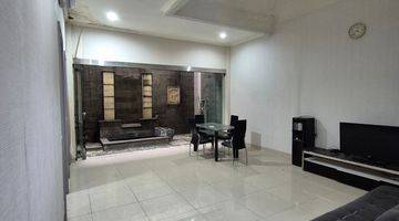 Gambar 5 Rumah 2 Lantai Bagus Semi Furnished SHM di Cluster Ruby Summarecon Gading Serpong, Tangerang