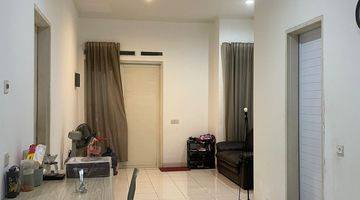 Gambar 1 Rumah 2 Lantai Semi Furnished di Cluster Darwin Scientia Gading Serpong, Tangerang