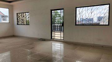 Gambar 4 Dijual Rumah Jelambar