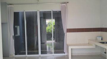 Gambar 2 Dijual Rumah Hoek 2 Lantai di Cluster Pinewood Banjar Wijaya