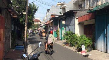 Gambar 2 Rumah 2 Lantai Daerah Mangga Besar Depan Jalan Besar