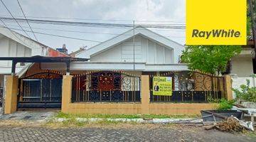 Gambar 1 Dijual Rumah di Jalan Manyar Kertoadi Surabaya