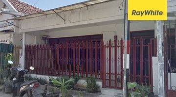 Gambar 1 Dijual Rumah SHM Dijalan Kapasari Surabaya