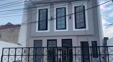 Gambar 1 Dijual Rumah 2 Lt di Barata Jaya Gubeng Surabaya