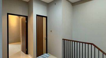 Gambar 5 Rumah Modern 2 Lantai Cluster Bisa Custom Lay Out 