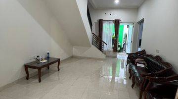 Gambar 1 Rumah di Cluster Canary Gading Serpong