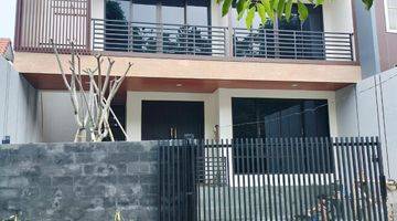 Gambar 1 Rumah baru ready besh view gunung di Sentul city