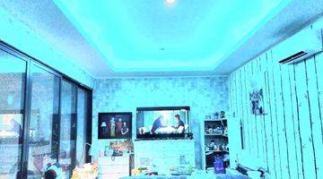 Gambar 2 Rumah 2 Lantai Di Kebayoran Bagus Semi Furnished SHM