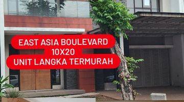 Gambar 1 LANGKA! MURAH SATU SATUNYA 10x20 Boulevard Greenlake Green lake East Asia Rumah SHM 2 Lantai Bagus Timur