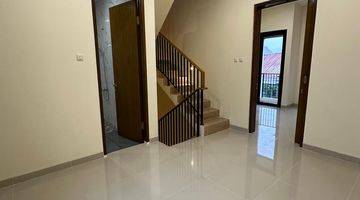 Gambar 1 Turun Harga Dijual Rumah 2 Lantai Brand New di Sutera Flamboyan. Ivn