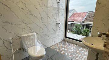 Gambar 2 Turun Harga Dijual Rumah 2 Lantai Brand New di Sutera Flamboyan. Ivn