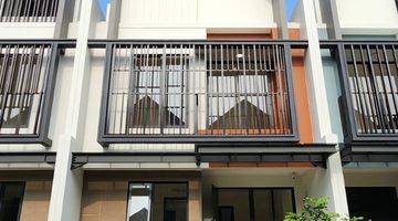 Gambar 1 Dijual Rumah 2 Lantai di Cluster Leonora Gading Serpong. Lva