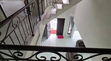 Gambar 4 Dijual Rumah 2 Lantai Rapih di Taman Beverly Golf Lippo Karawaci. Marcefk